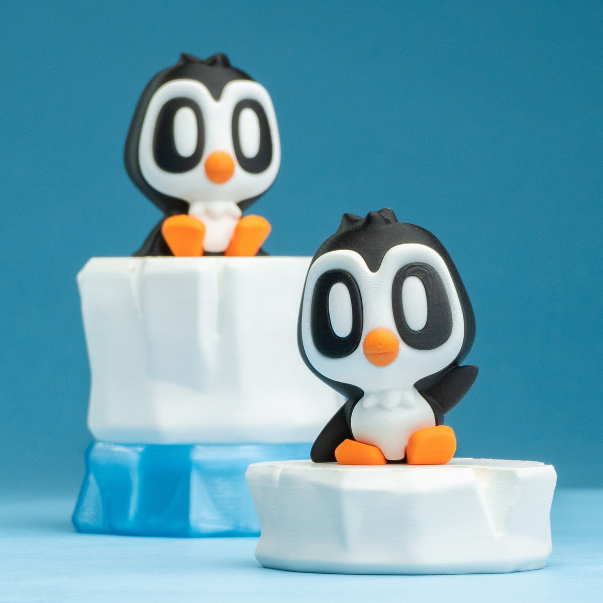 Blob Penguin Figurines Set – 3D Printed Kawaii Desk Decor (Set of 5)