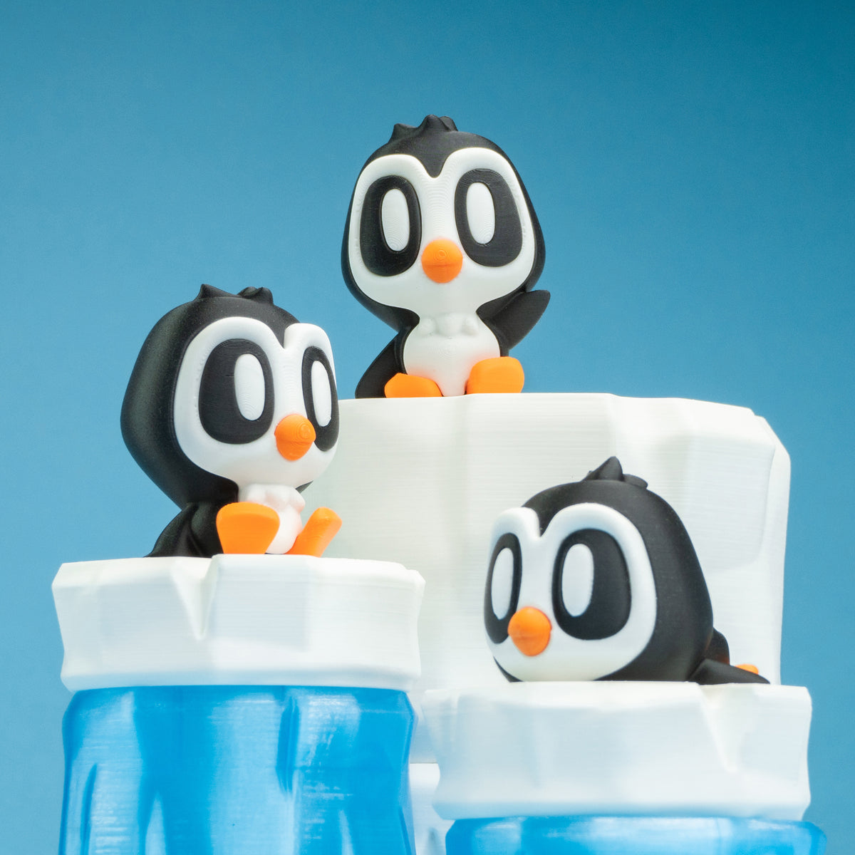 Blob Penguin Figurines Set – 3D Printed Kawaii Desk Decor (Set of 5)