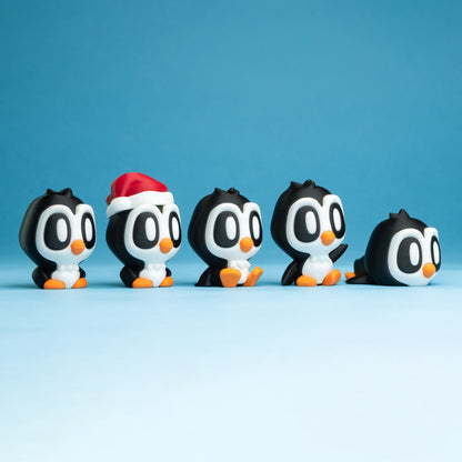 Blob Penguin Figurines Set – 3D Printed Kawaii Desk Decor (Set of 5)
