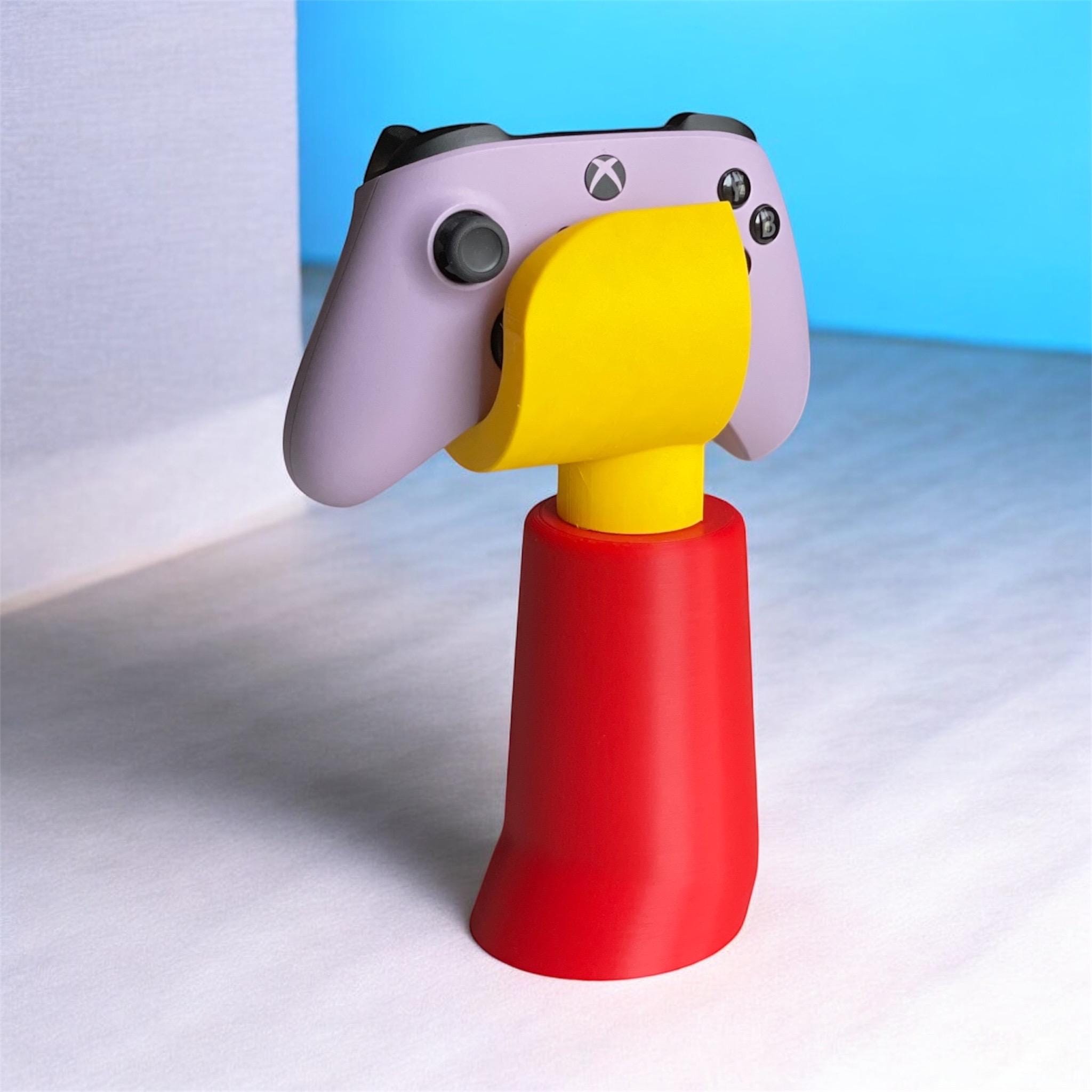 LEGO-Style Controller Holder – Gaming Controller Stand, Character Inspired Desk Accessory BlakePrintz