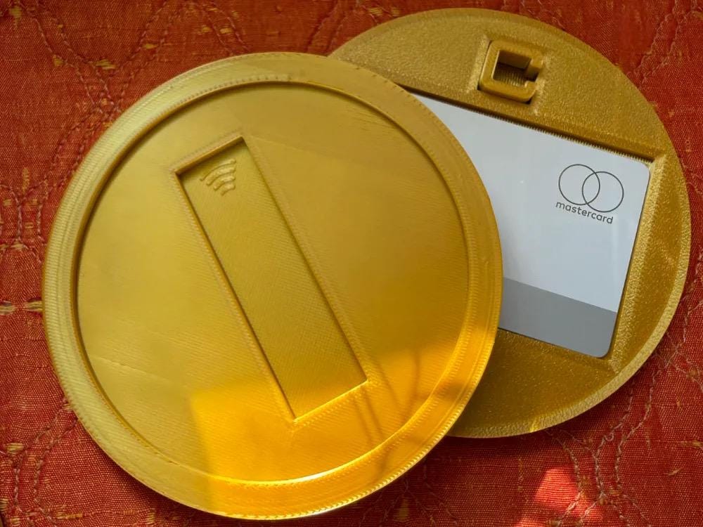 3D Printed Gold Coin Card Holder | Retro Inspired Tap to Pay Wallet, Gamer Gift BlakePrintz