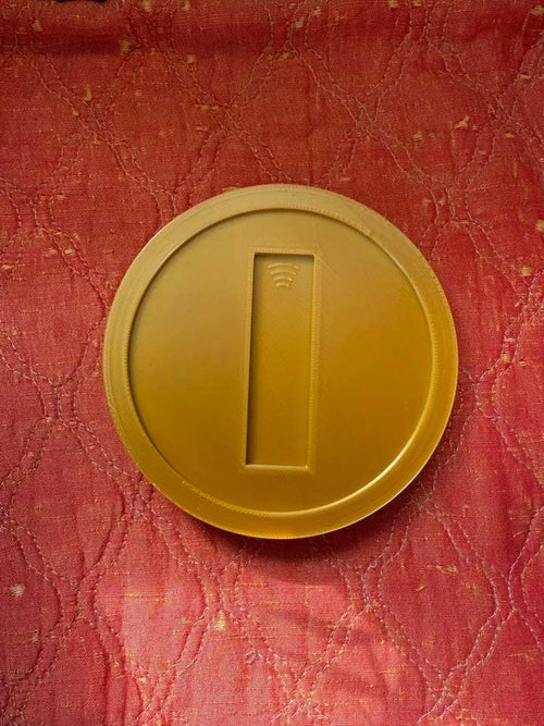 3D Printed Gold Coin Card Holder | Retro Inspired Tap to Pay Wallet, Gamer Gift BlakePrintz